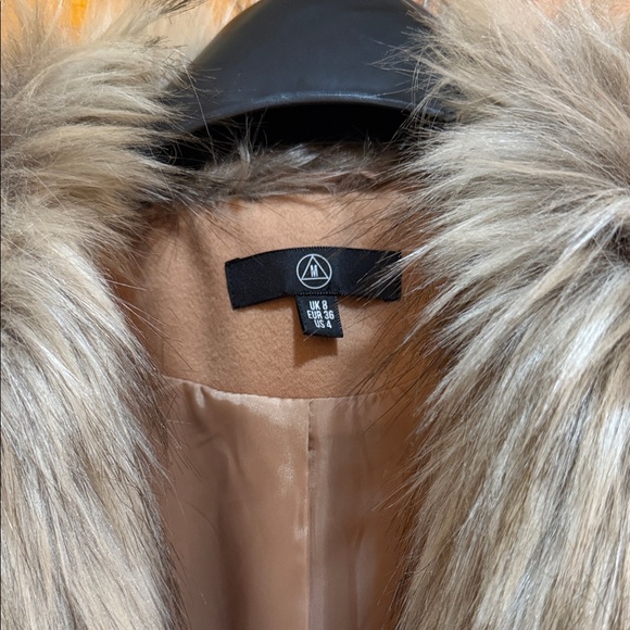 Missguided Tan Pea Coat with Faux Fur Collar - Picture 2 of 4